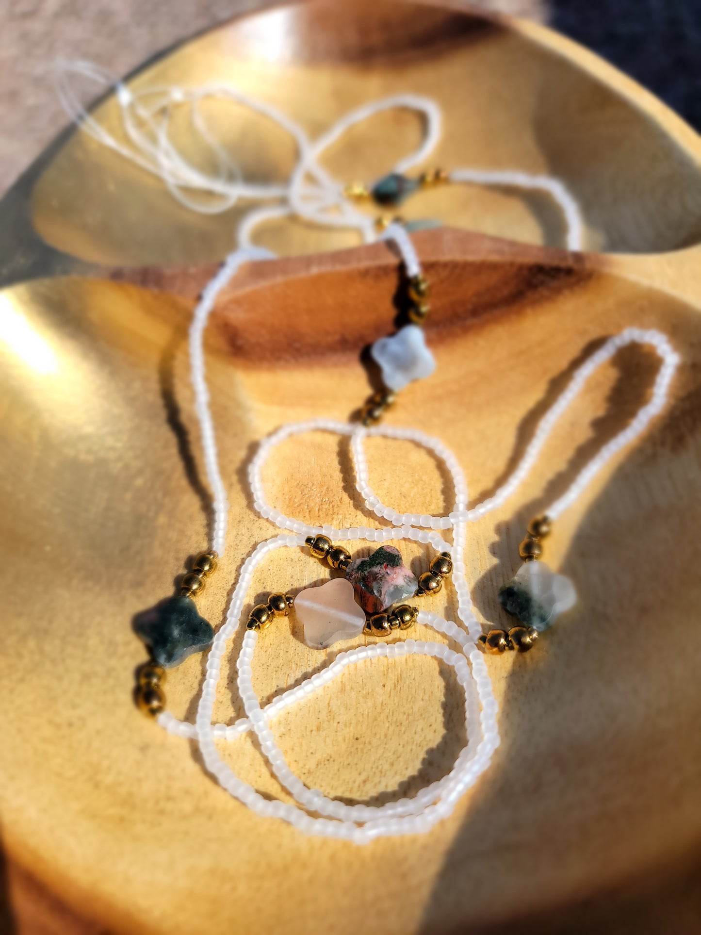 Clover African Bloodstone Tie-on ₩aistbeads